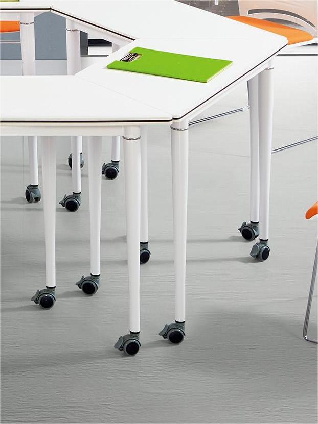 Versatile Triangular Training Table for Flexible Spaces (3)